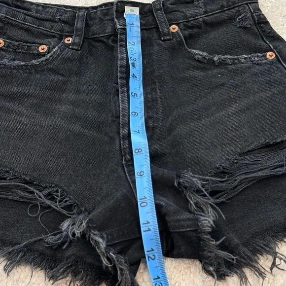 Women’s Zara High Waist Black Frayed Denim Shorts Size 0 - Picture 6 of 6